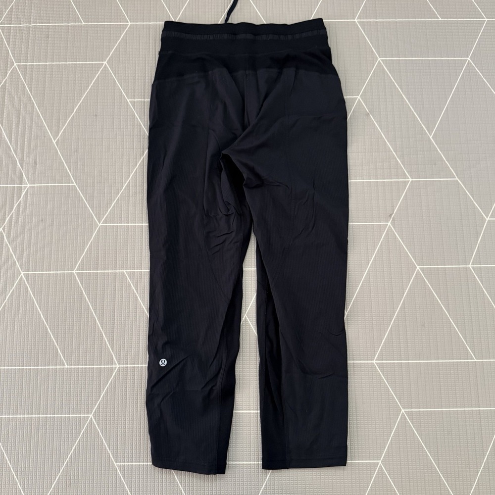Lululemon Dance Studio Crop *25" Size 4 Black - Picture 7 of 13